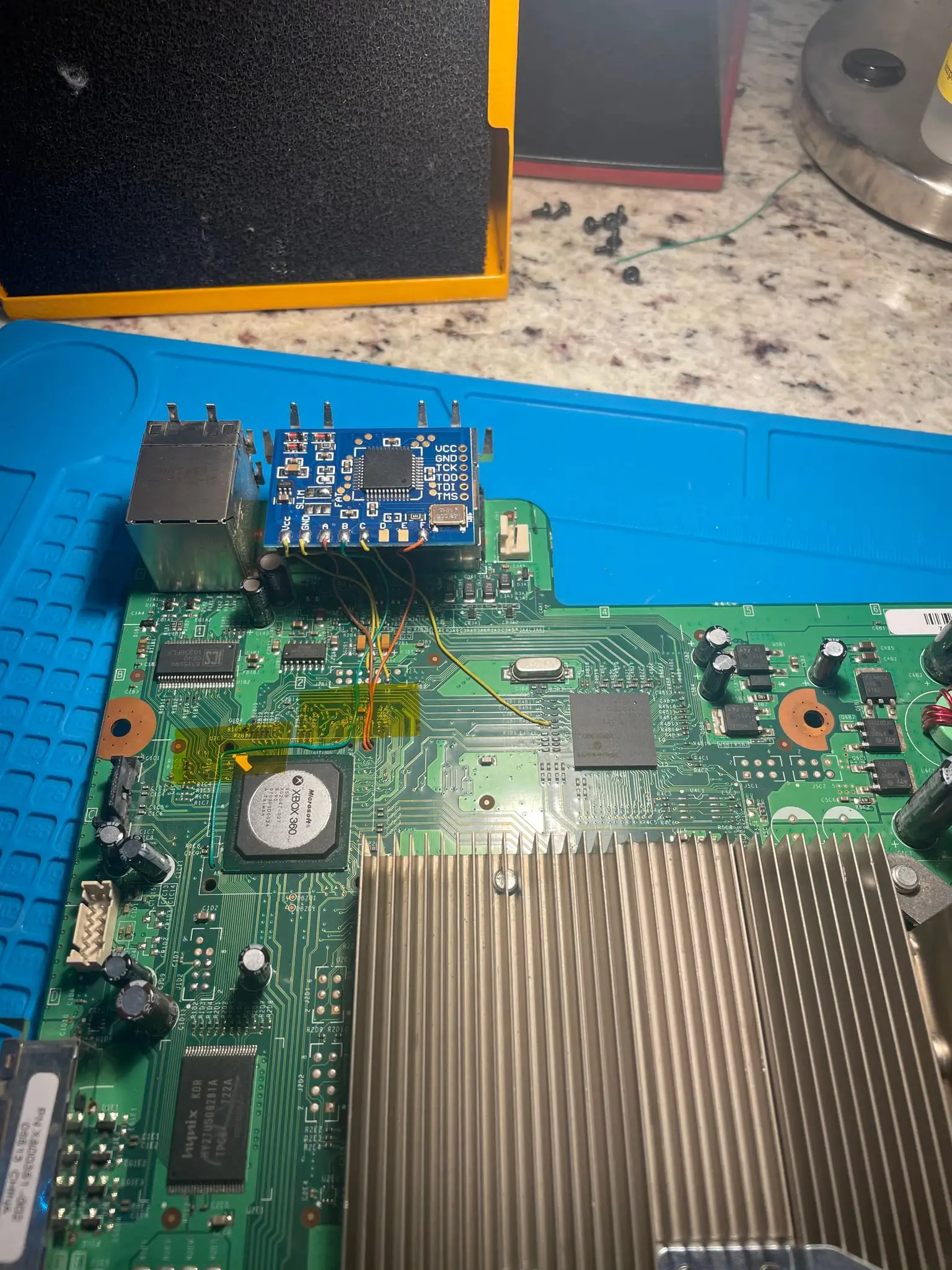 Phat Xbox 360 Modchip Install, photo 4 of 7